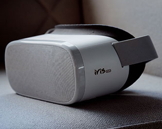 PVR-Iris-VR-Brille