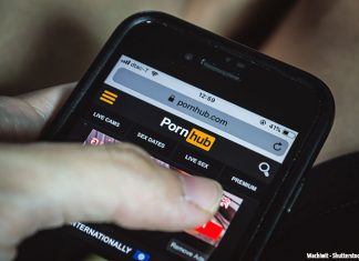 Pornhub droht Sperrung in Deutschland