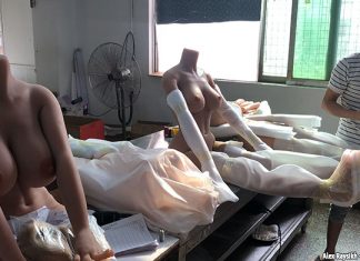 Mehr Sexpuppen-Verkäufe wegen Corona