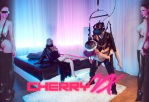 VR Szene mit mehreren Sexpuppen