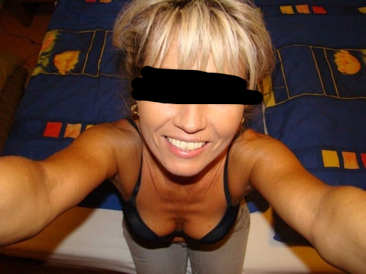 Cougar aus Bremen sucht junge Burschen zum Vögeln